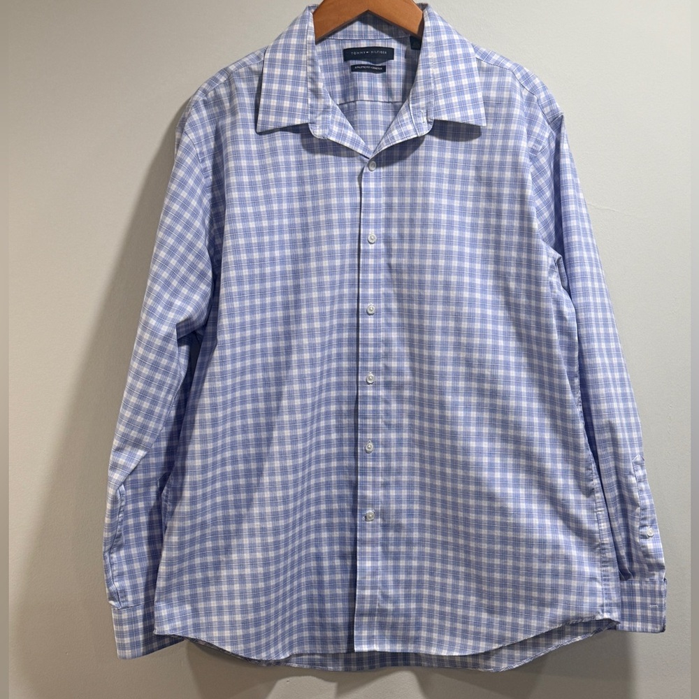Tommy‎ Hilfiger Men's Light Blue Plaid Button Down Shirt Size XL